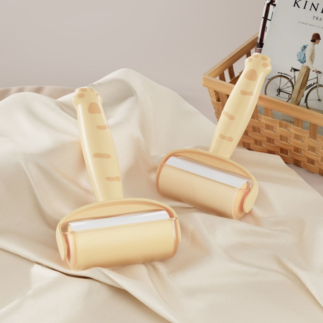 Shredded Roller Felt Lint Roller Clothes on a fabric surface, designed for effective lint and pet hair removal.